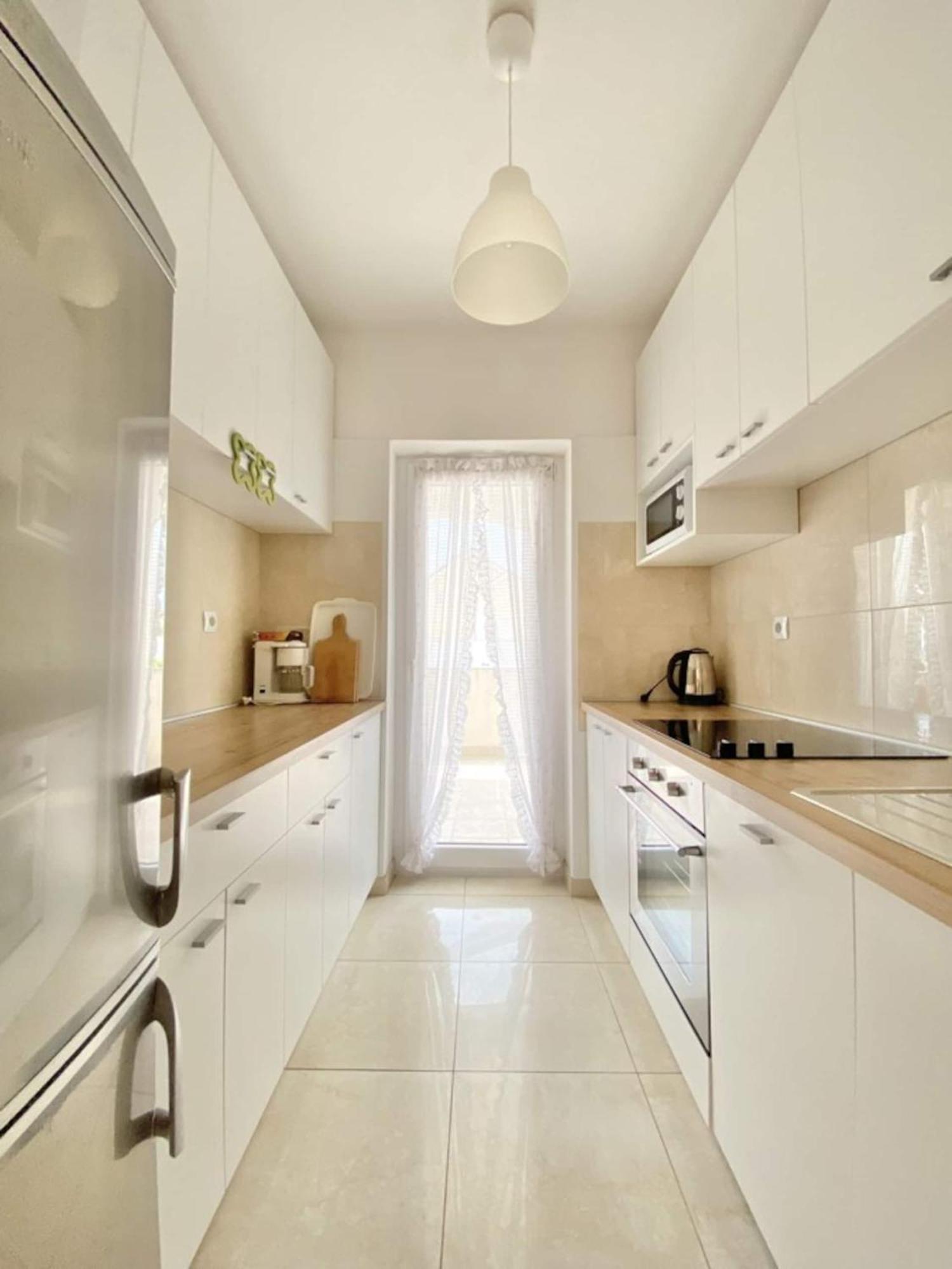 Family Apartments Viva Close To The Beach Krk Town Exteriör bild